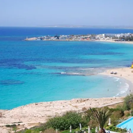 Rent Your Dream Holiday On The Beach, 1209