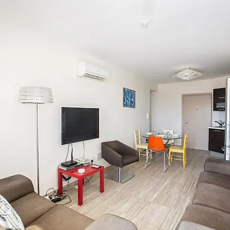 Rent Your Dream Holiday On The Beach, 1209 Willa Protaras