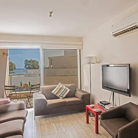 Rent Your Dream Holiday On The Beach, 1209 פרוטאראס