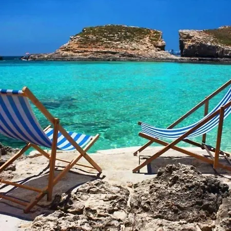 Rent Your Dream Holiday On The Beach, 1209 *